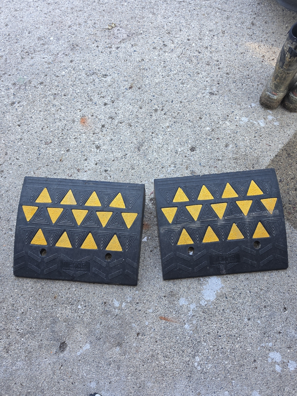Rubber Curb Ramp